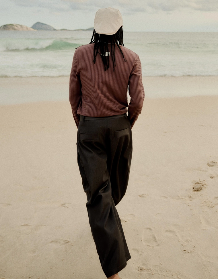 Лонгслив с воротником на пуговицах