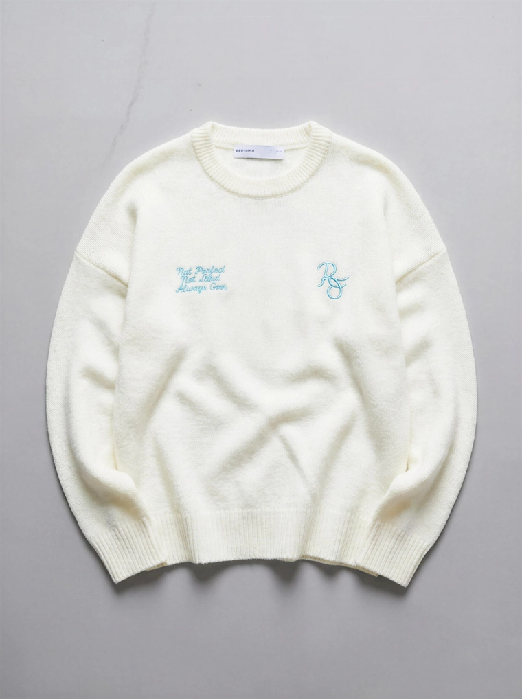 Свитер с круглым вырезом и принтом