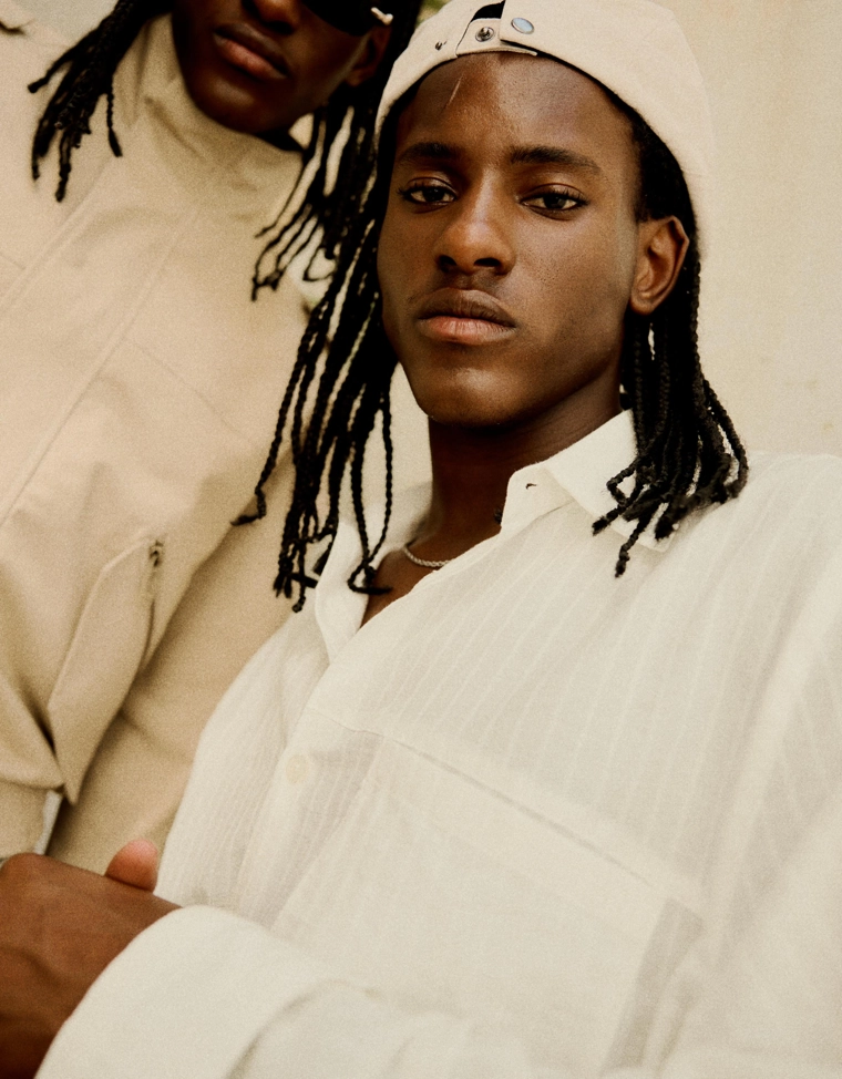 Рубашка оверсайз с длинными рукавами и запахом