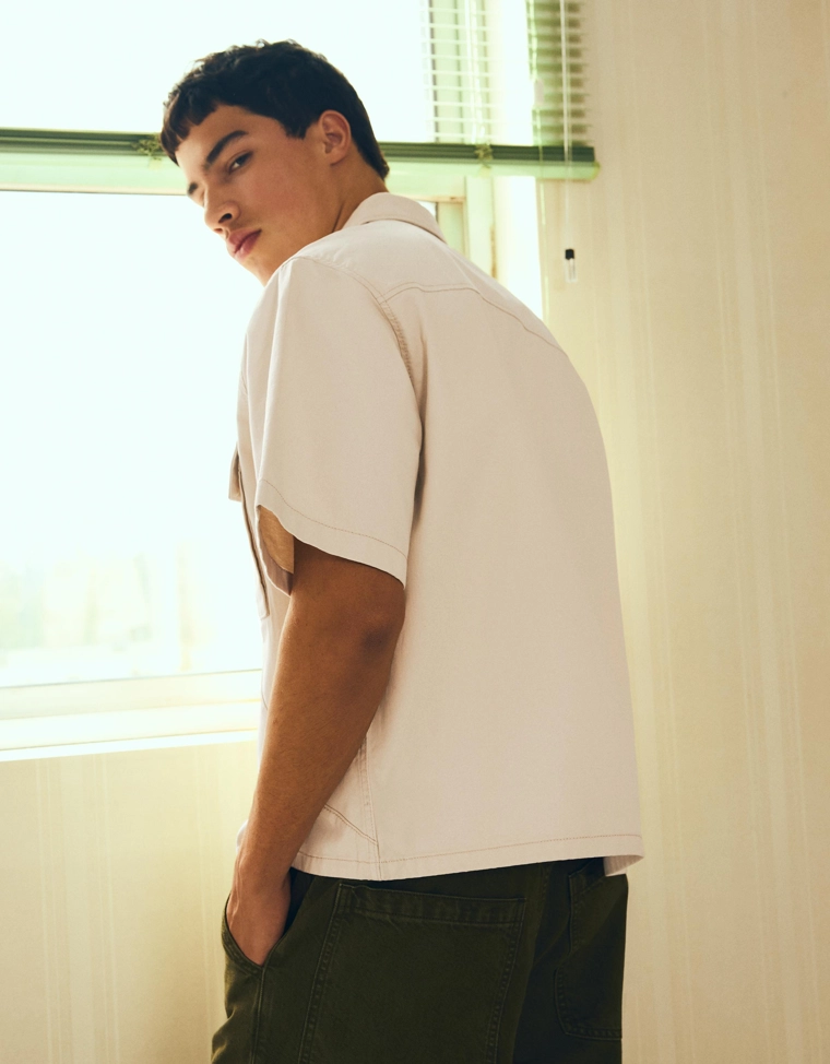 Рубашка геометрического кроя с короткими рукавами