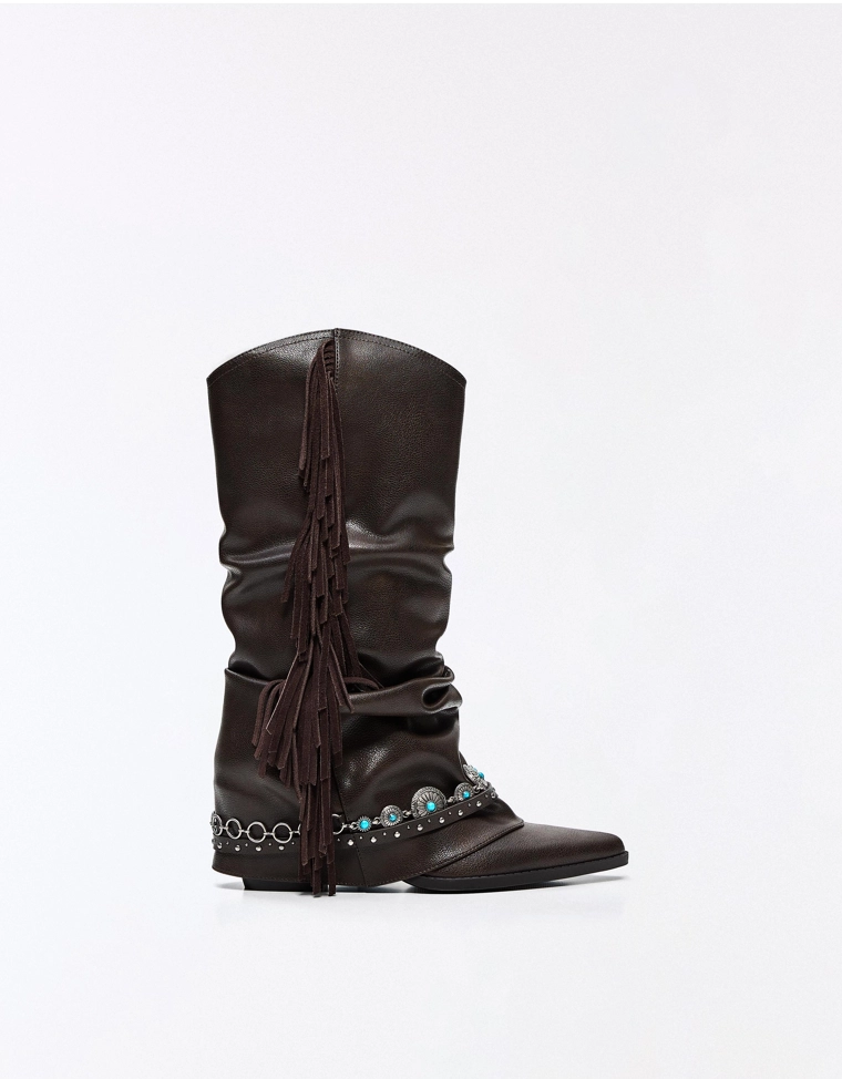 Fringed cowboy heel boots