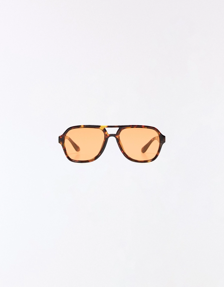 Солнечные очки в стиле ретро