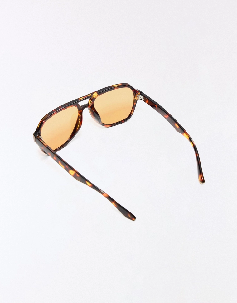 Солнечные очки в стиле ретро