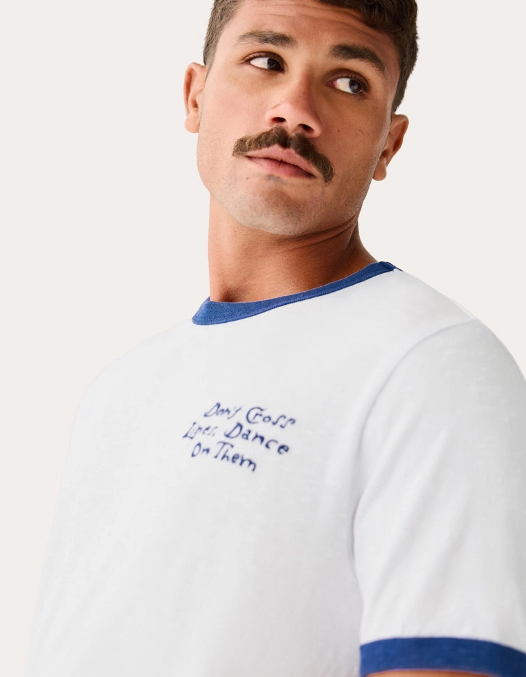 Футболка с контрастной отделкой