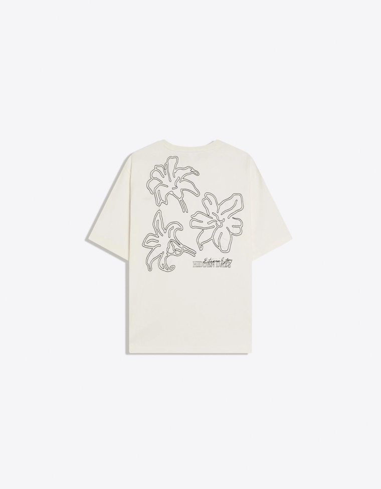 Футболка с вышивкой