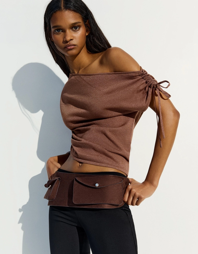 Футболка асимметричного кроя