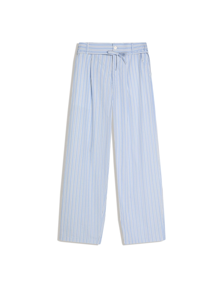 Объемные брюки свободного кроя в полоску