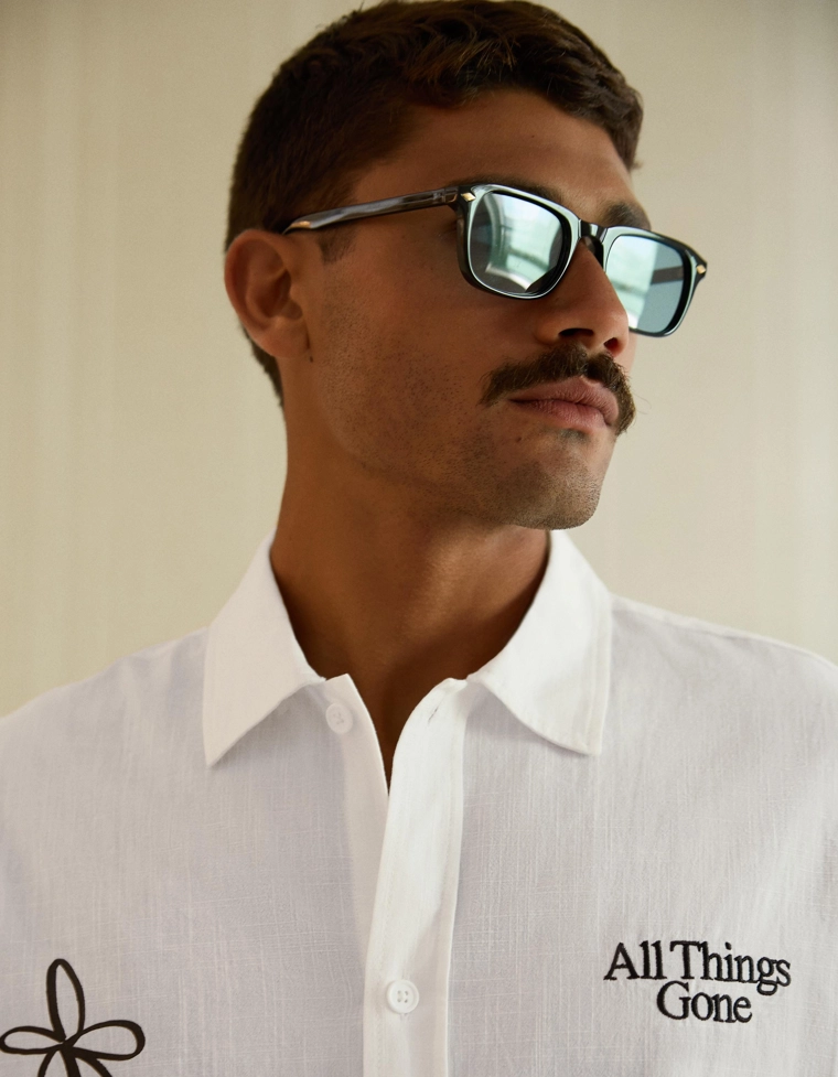 Рубашка объемного кроя с коротким рукавом и принтом