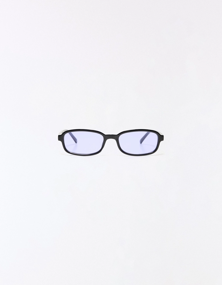 Солнечные очки с цветными линзами