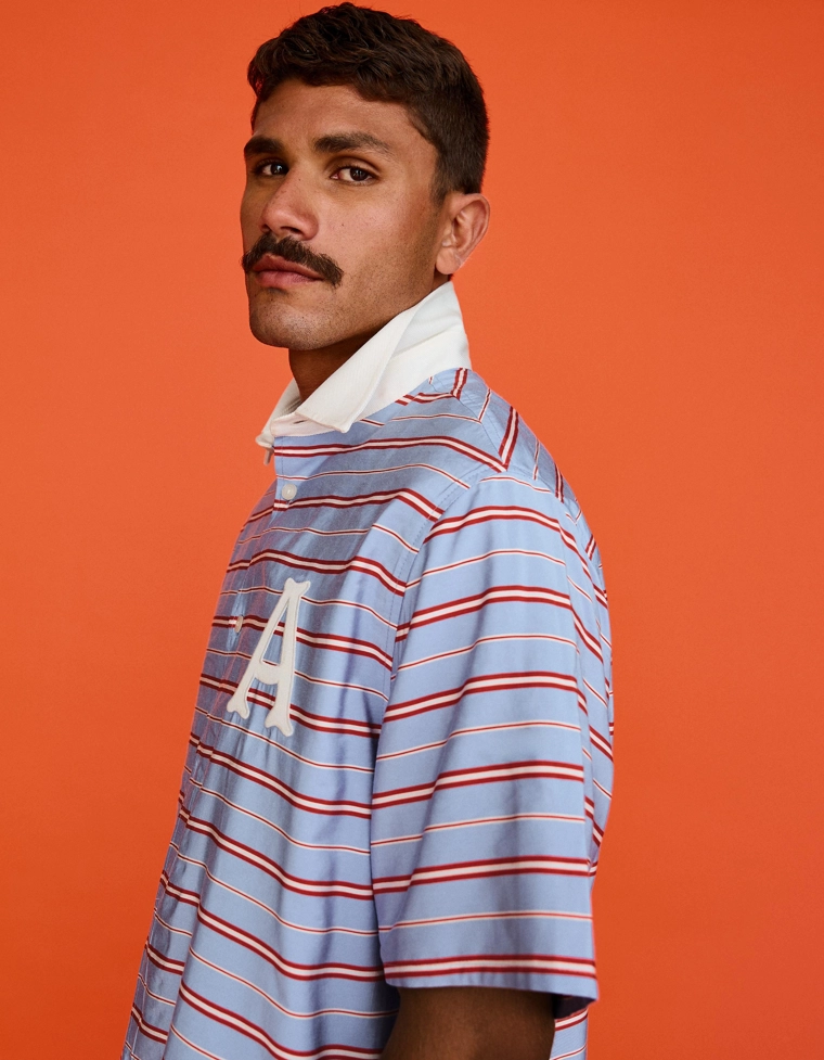 Рубашка геометрического кроя с короткими рукавами и вышивкой