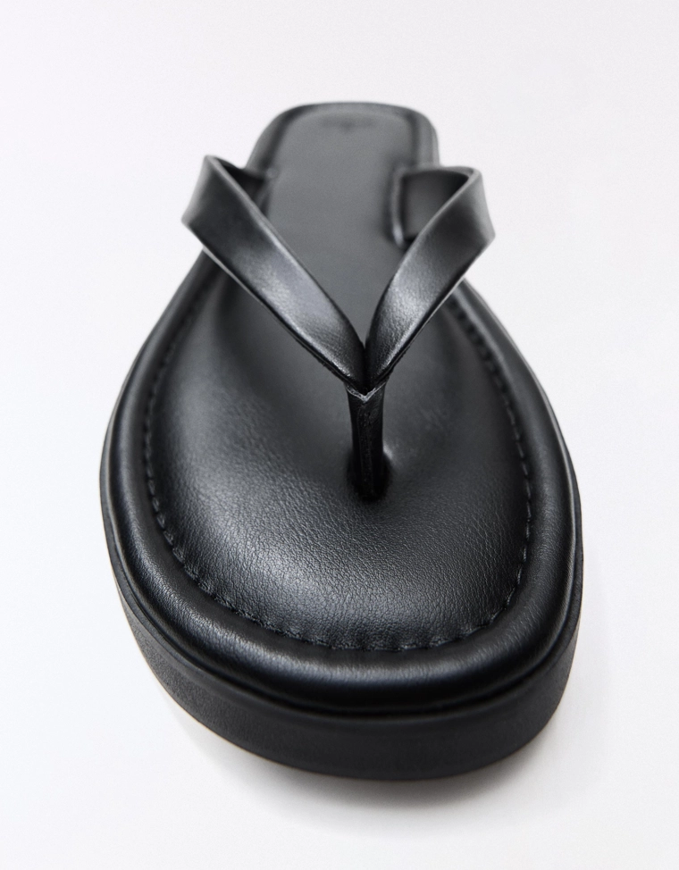 Сандалии-вьетнамки