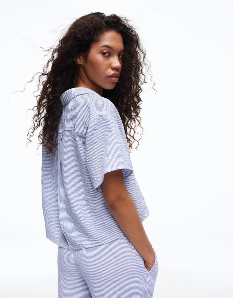 Рубашка с короткими рукавами в стиле рустик