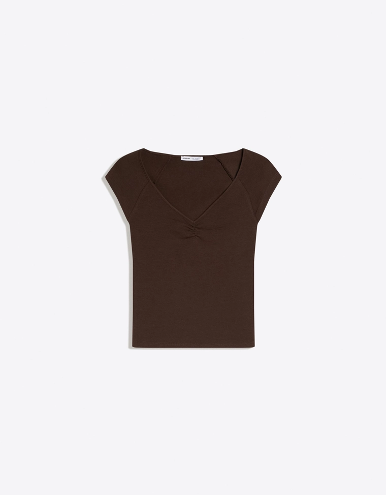 Футболка с короткими рукавами и сборками