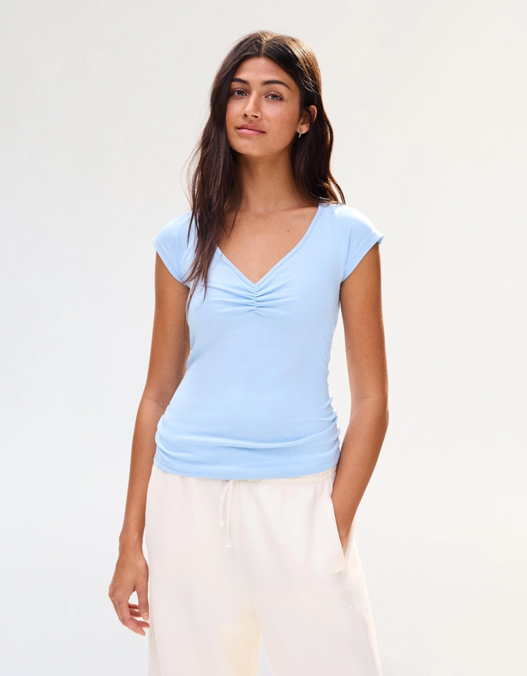 Футболка с короткими рукавами и сборками