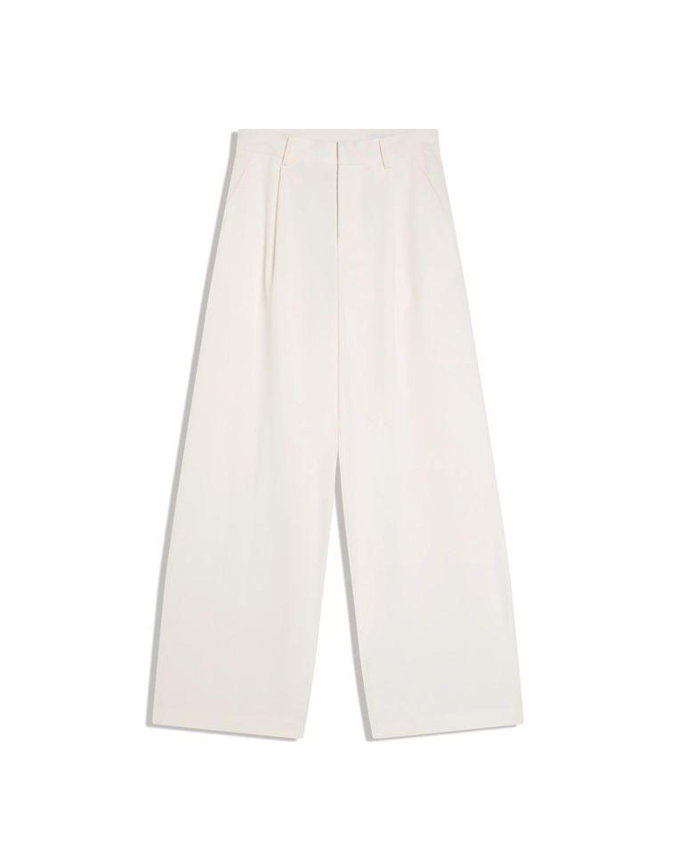 Брюки объемного кроя из двухслойной ткани