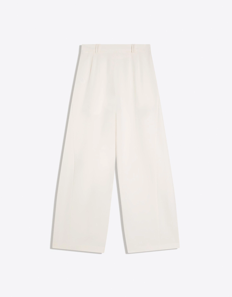 Брюки объемного кроя из двухслойной ткани