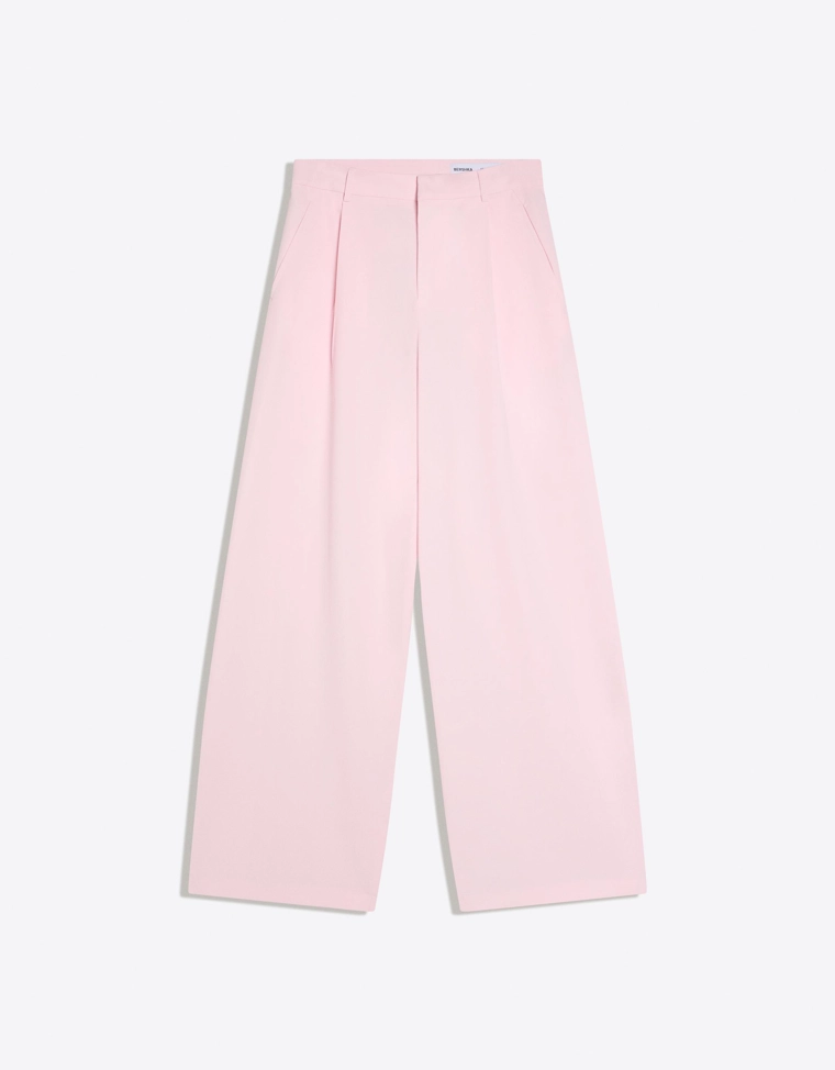 Брюки объемного кроя из двухслойной ткани