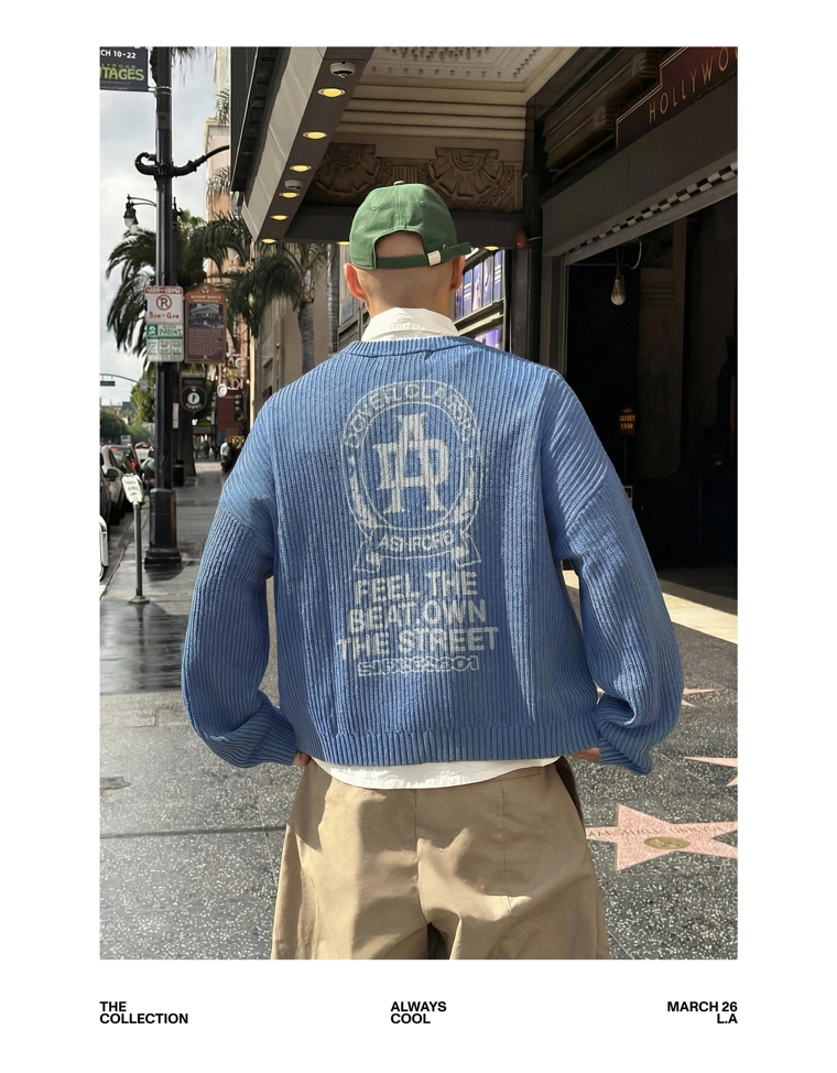 Свитер с круглым вырезом и принтом