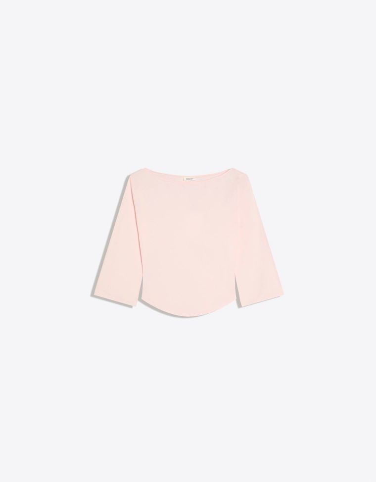 Футболка с вырезом «лодочка»