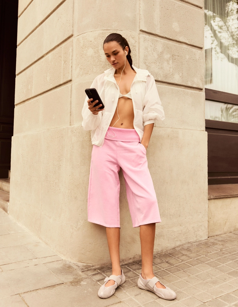 Шорты из мягкой ткани с эффектом потертости