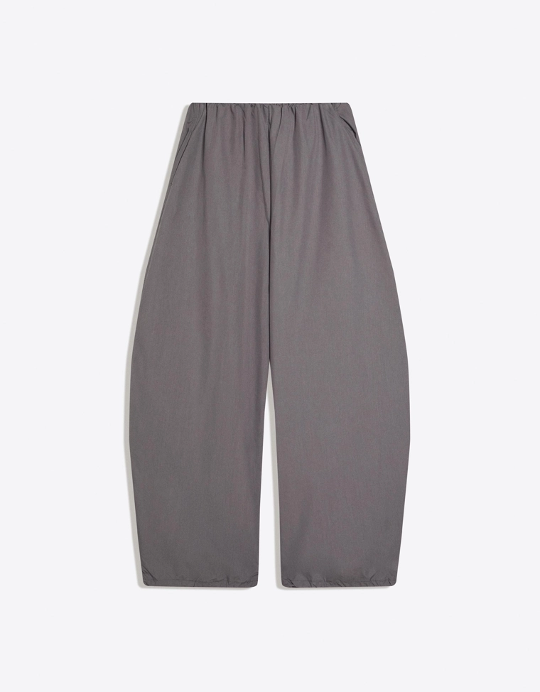 Брюки-парашюты из высокотехнологичного материала