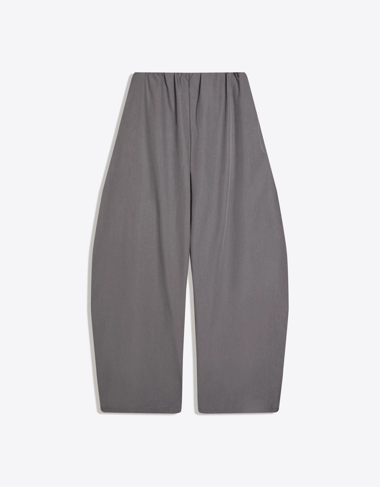 Брюки-парашюты из высокотехнологичного материала