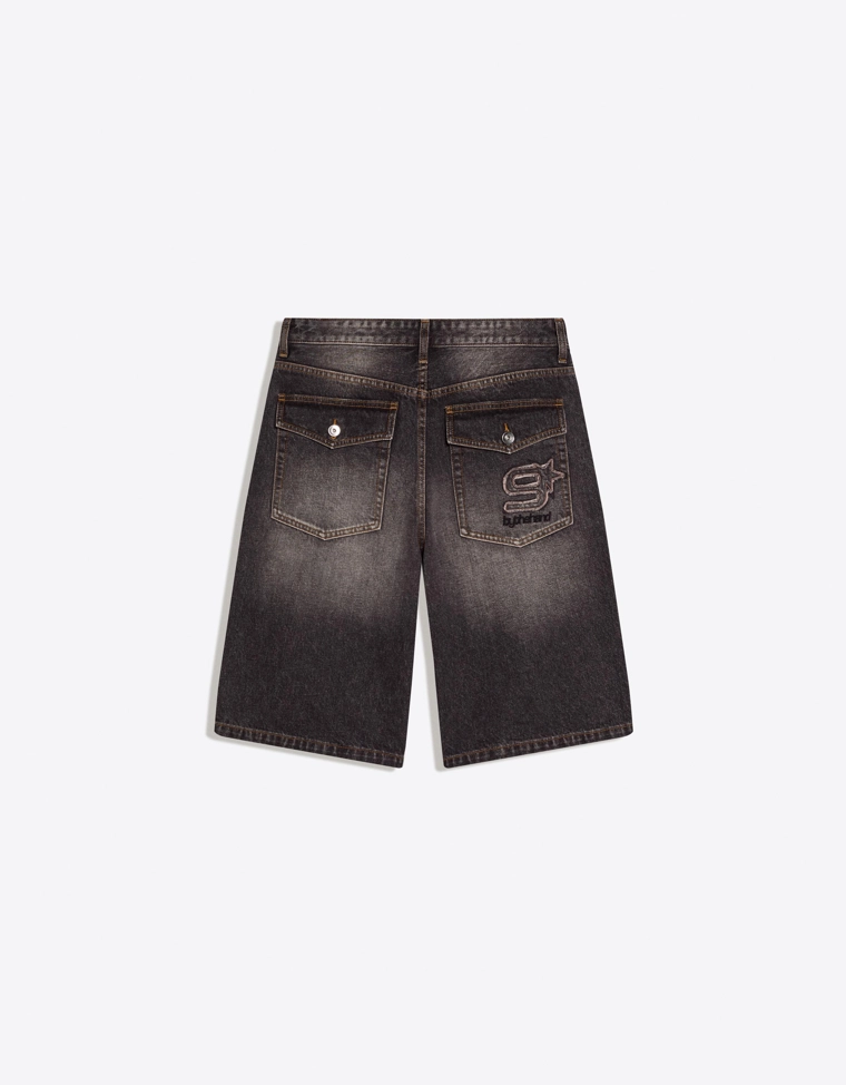 Джинсовые шорты с вышивкой