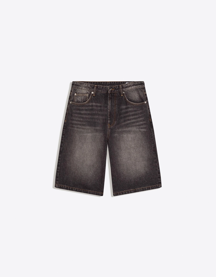 Джинсовые шорты с вышивкой