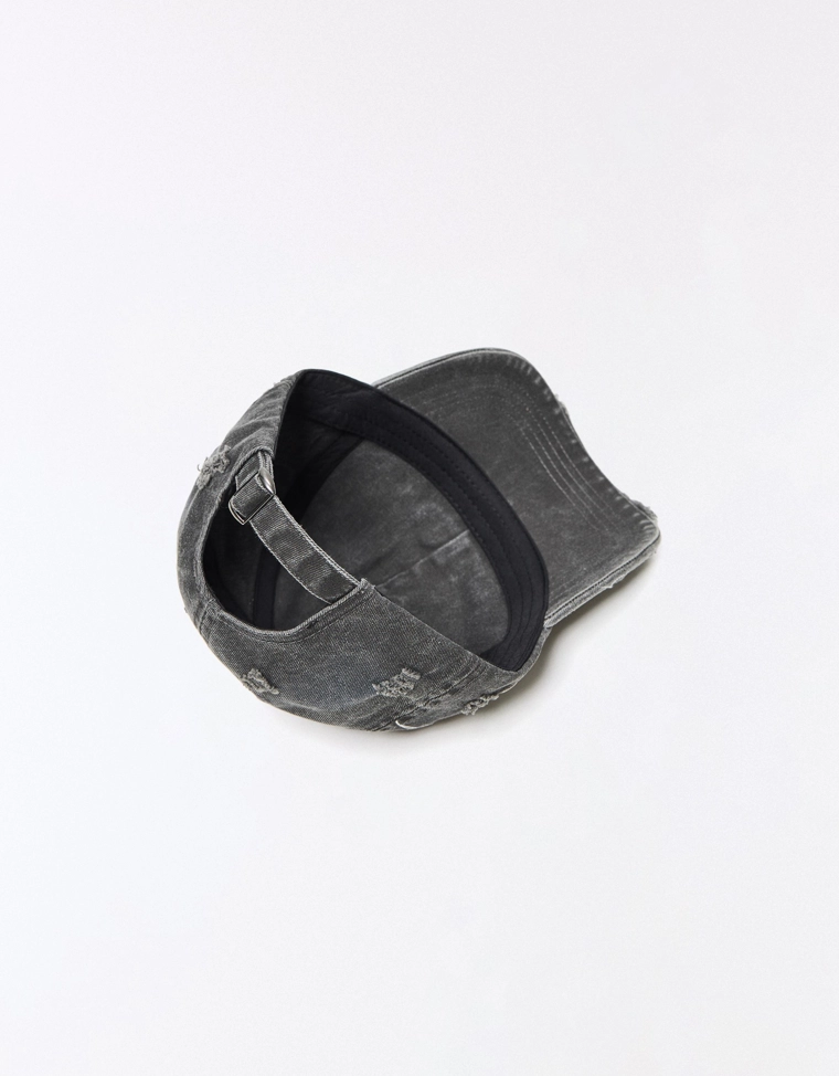 Кепка с эффектом потертости