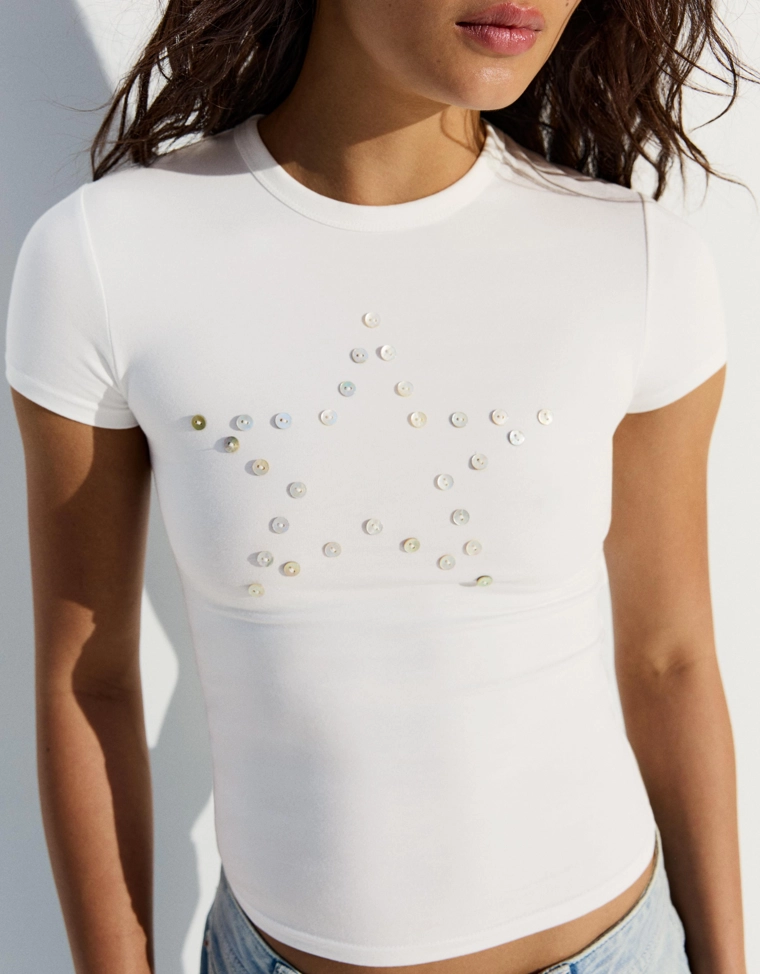 Футболка с пуговицами