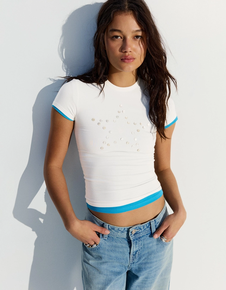 Футболка с пуговицами