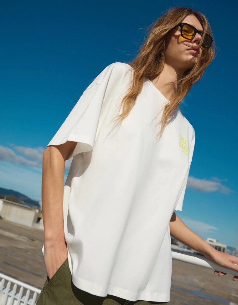 Футболка с короткими рукавами и принтом