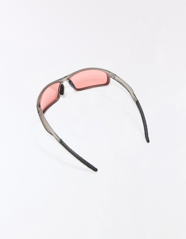 Солнцезащитные очки с поляризацией