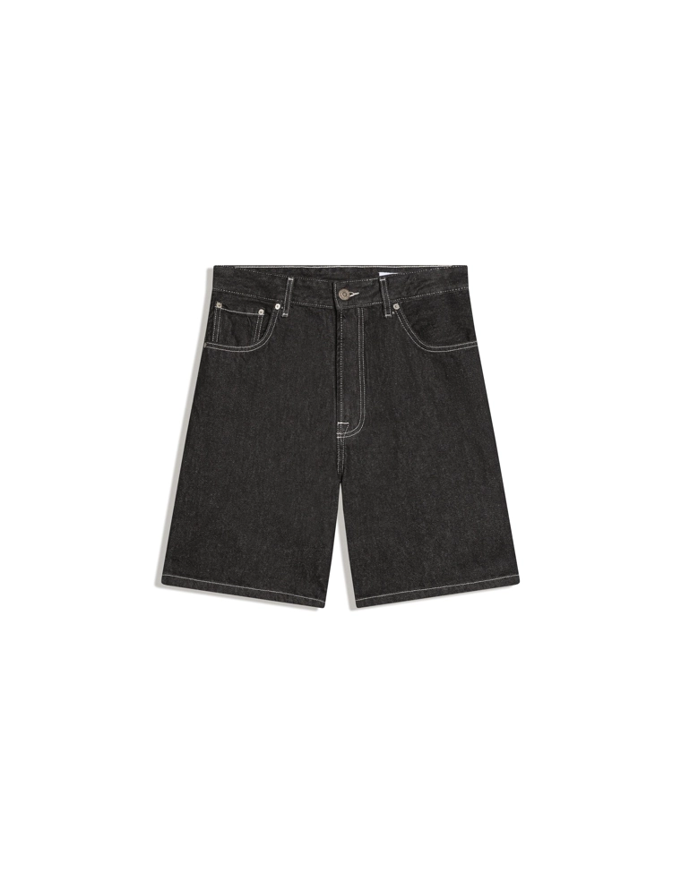 Джинсовые шорты