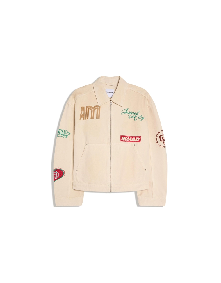 Куртка с аппликациями