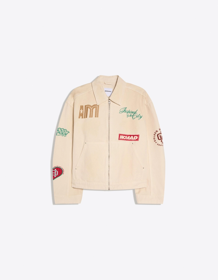 Куртка с аппликациями