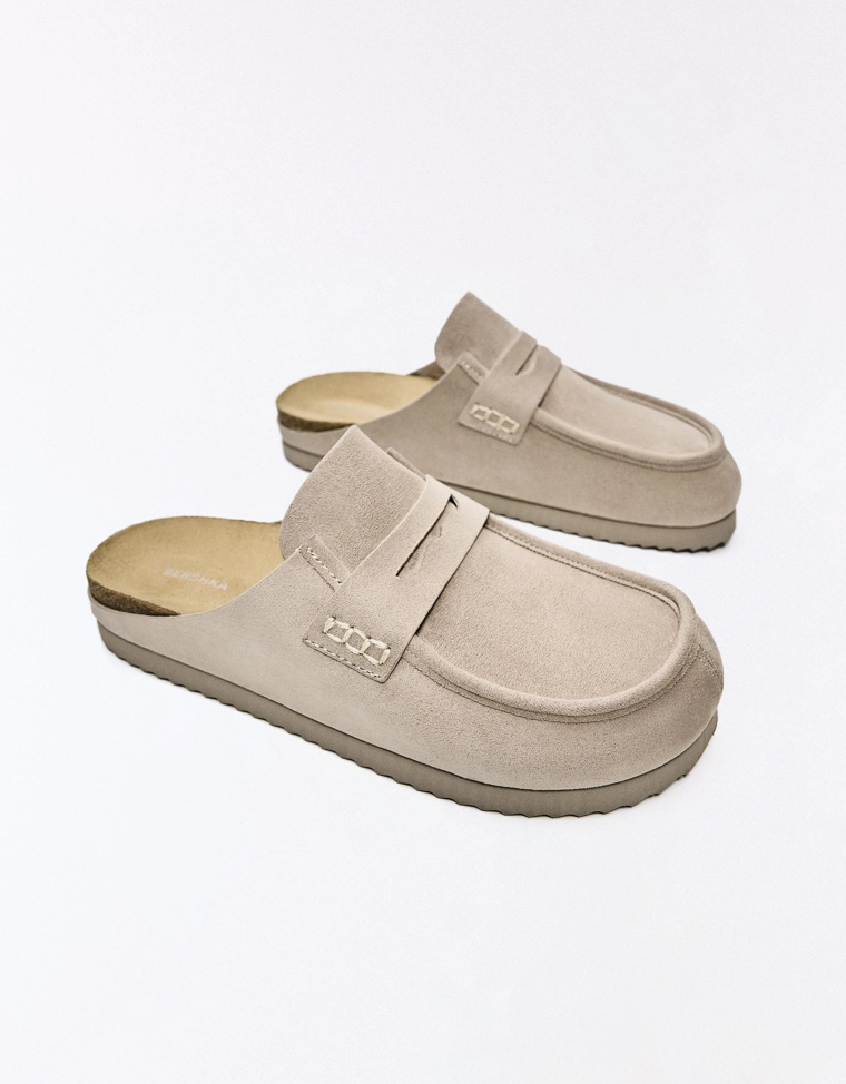 Сабо с декоративной вставкой