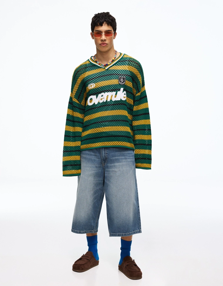 Сетчатый свитер геометрического кроя с графическим рисунком