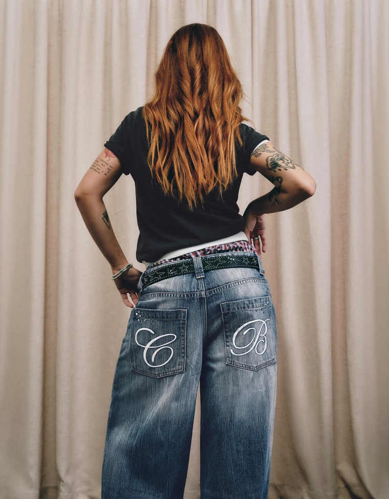 Джинсы бойфренд с потертостями из коллекции carol biazin