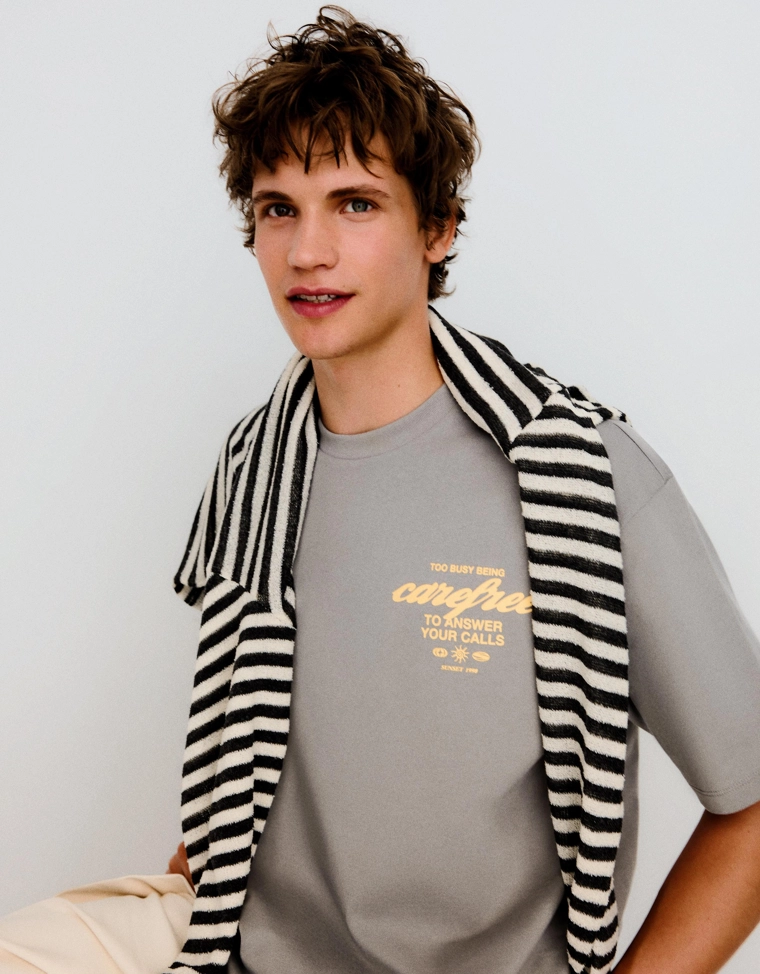 Футболка свободного кроя с принтом