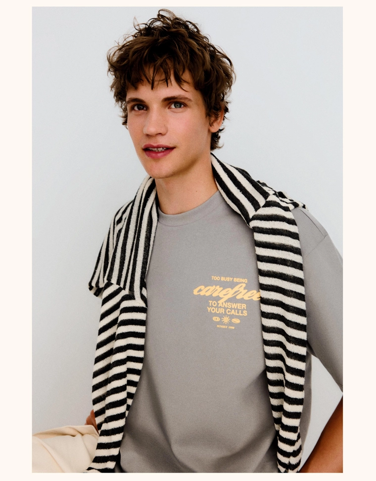 Футболка свободного кроя с принтом