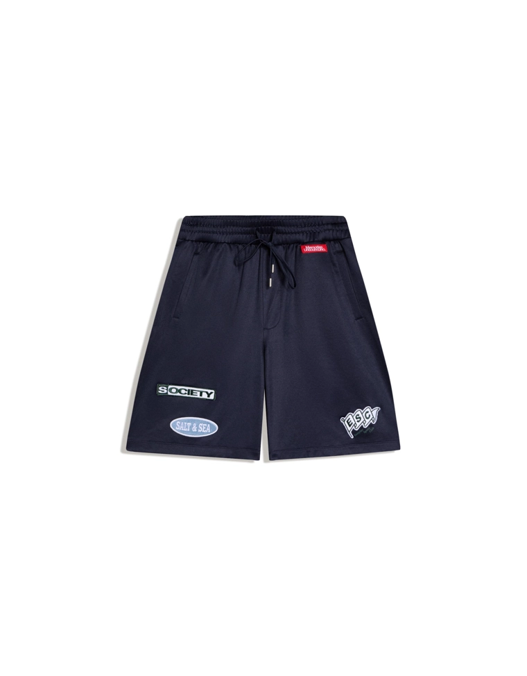 Шорты-бермуды из сетчатой ткани с нашивками