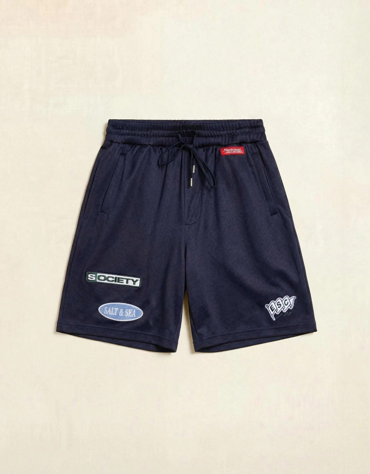 Шорты-бермуды из сетчатой ткани с нашивками