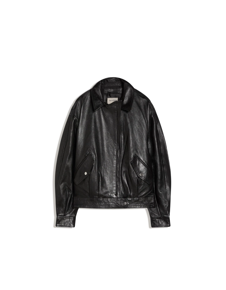 Кожаная куртка в байкерском стиле