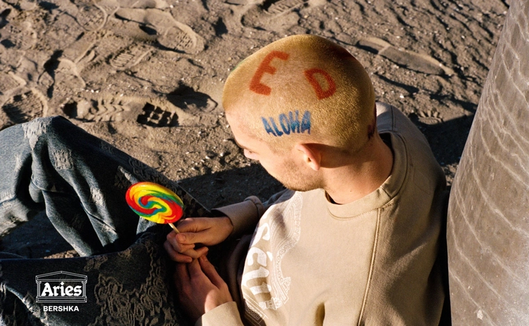 Толстовка ARIES X BERSHKA с эффектом потертости