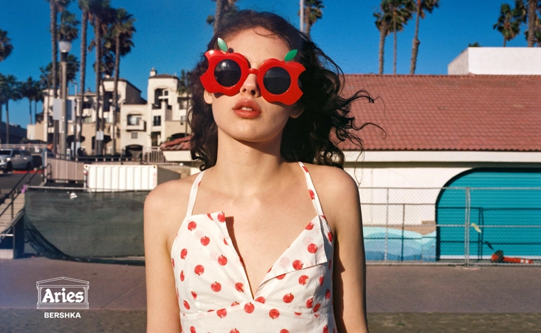 Мини-платье ARIES x BERSHKA на бретелях