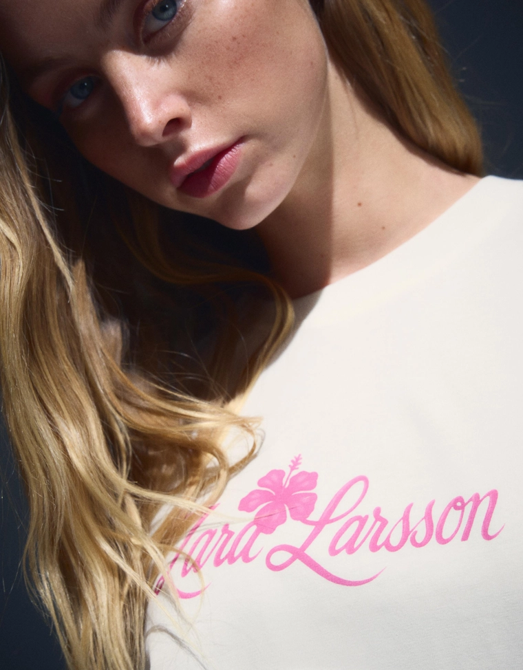 Футболка с принтом Zara Larsson