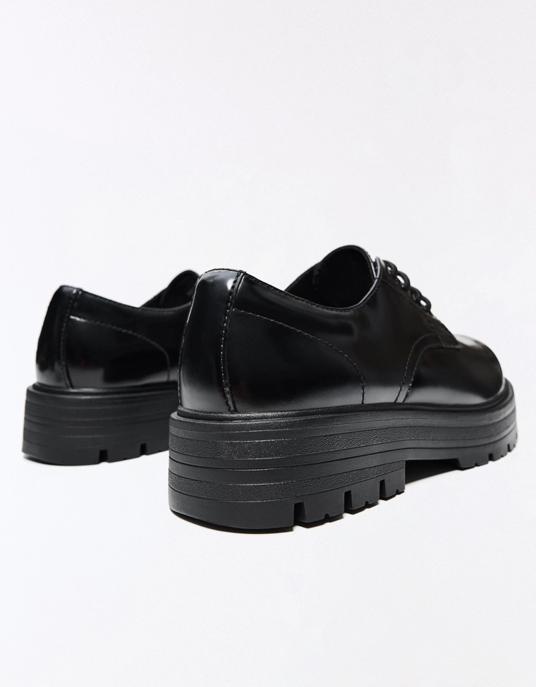 Туфли derby bershka