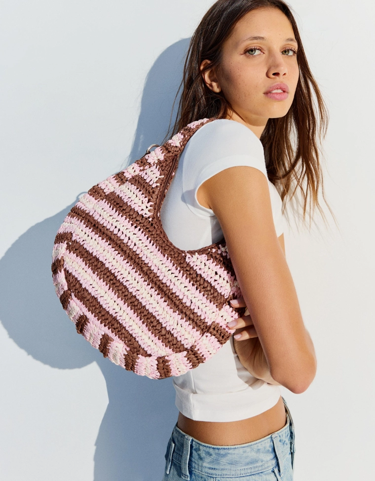 Сумка из рафии в полоску