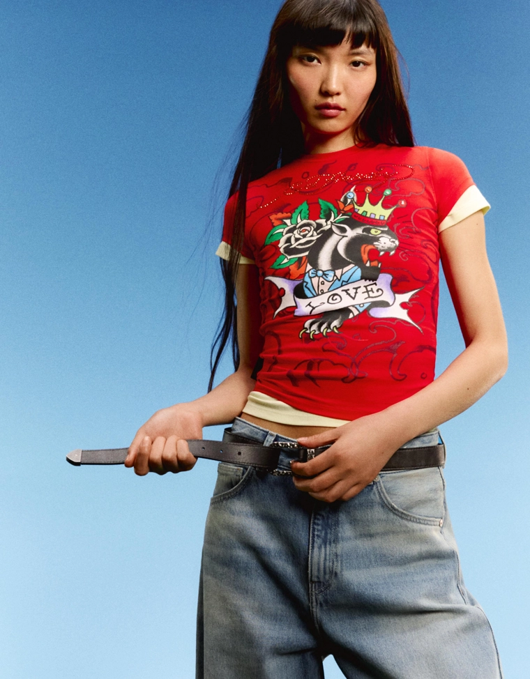 Футболка с принтом ED HARDY X BERSHKA и короткими рукавами